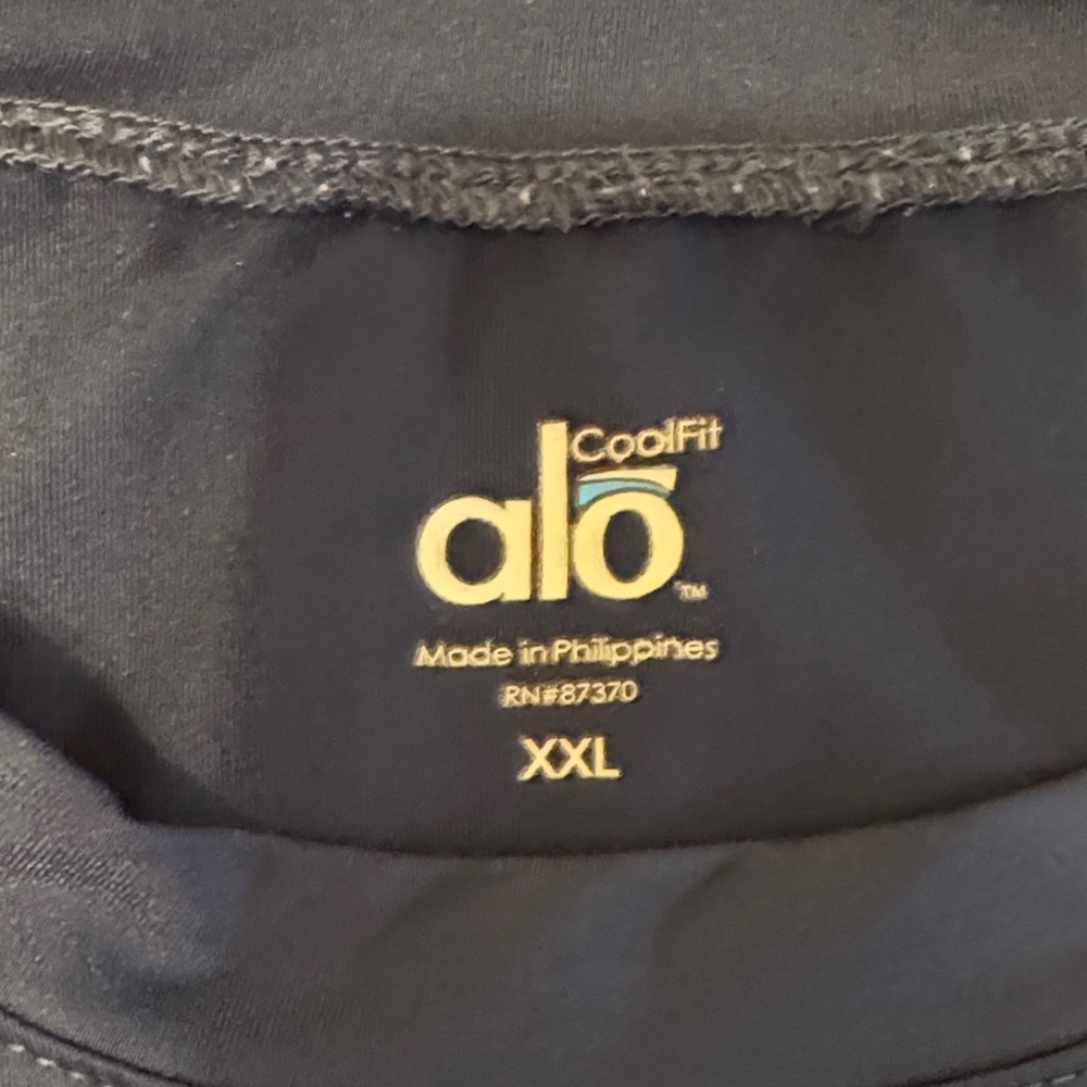 ALO Yoga Blue Short Sleeve Tee